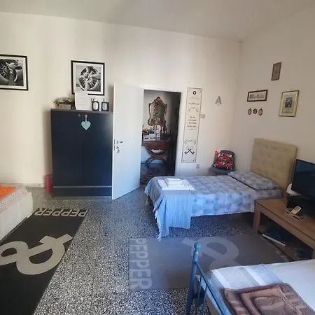 Miky M House Oda ve Kahvaltı Cagliari